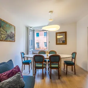 Savoia E Jolanda Daire