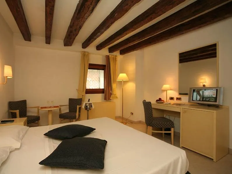 Hotel Giudecca Venezia  Venice